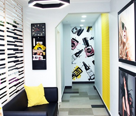 Beauty salon & nail studio